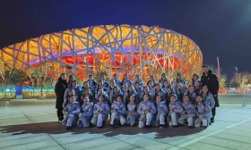 北京实验二小40名学生参与冬奥开幕式，用坚持诠释奥运精神