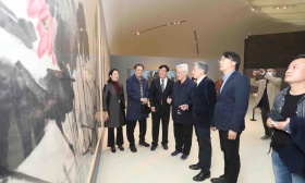 中央美术学院举办“戴泽先生百岁艺术展”，展出160余幅作品