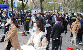2.8万考生参加江苏省考面试，考题“充满人间烟火气”