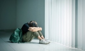 家长如何提前发现孩子抑郁的信号？多位专家探讨青少年抑郁防治