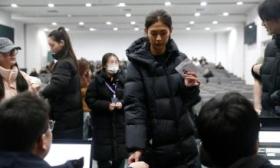 北京服装学院举行表演专业复试，成绩将于4月中旬公布