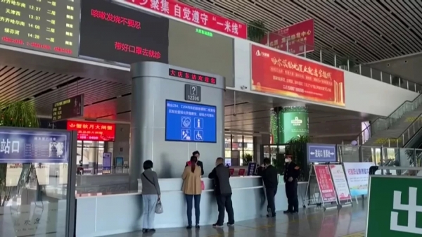 大慶17歲女孩戀上中年男主播，轉(zhuǎn)走母親15萬后離家出走，家長急瘋了