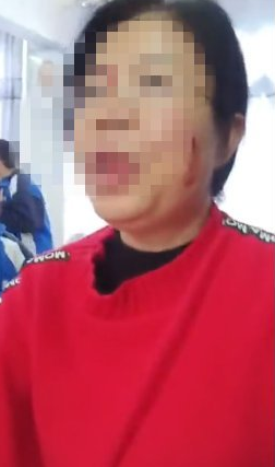 湖南一中學生突然沖上講臺毆打女老師，網信：此事正在處理中