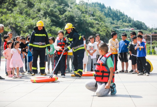 貴州黔西：防溺水安全進暑托班