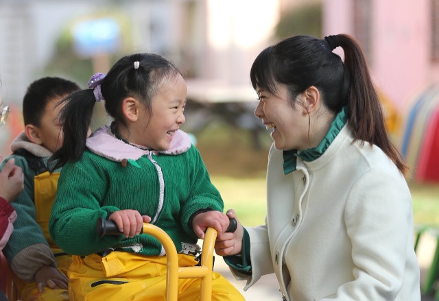 湖北荆门：百名名优教师“智汇”基层