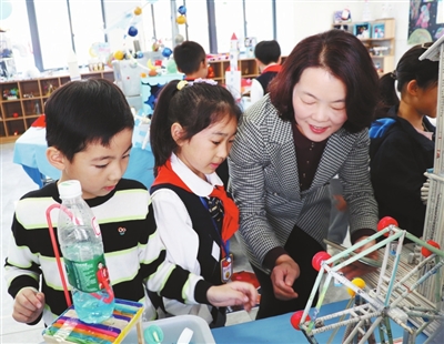 全國政協委員高金鳳：為孩子撐起網絡清朗天空