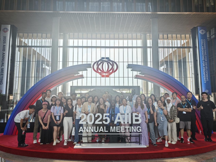 助力金融治理人才培養 中外金融青年在京接受特訓