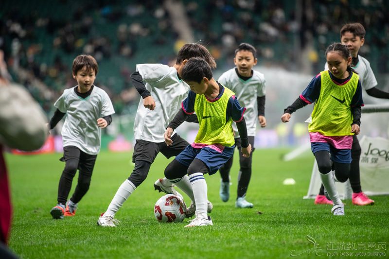 1761571843483008.jpg jinyu1202510271732532744264.jpg
