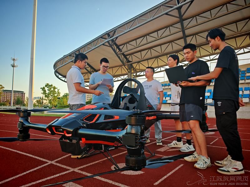 1762698359734668.jpg jinyu120251192123212765730.jpg