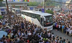 亚洲最大高考魔窟：毛坦厂中学补习中心 上万名学子报名复读