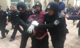 濟南郭店中學傷人案：被嫌犯劫持的學生安全獲救