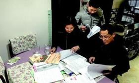 家长提前一学期为孩子准备32页小升初简历