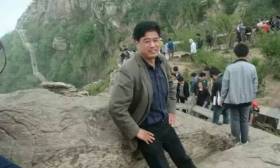 六旬老教师跳河救人，寒冷冬季传递温暖正能量