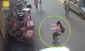 2岁幼童从3楼坠落 小学生徒手追接