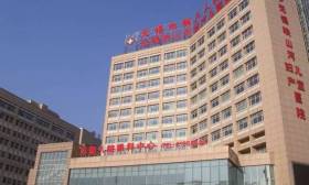 我市14所中小学试点“医校共建” 医务工作者走进学校当“校医” 