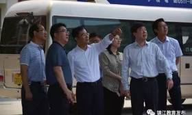 市领导张叶飞视察镇江三中并现场办公