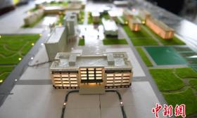 毕业生制作3D微缩版校园模型送母校
