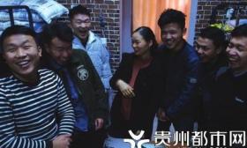 宿管阿姨怕学生生日喝酒出事 称愿意帮忙炒菜做饭