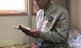 外卖小哥诗词大赛夺冠后火了：不再送外卖 想找女友