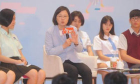 台军遇招兵难 蔡英文竟劝高中生别上大学先当兵