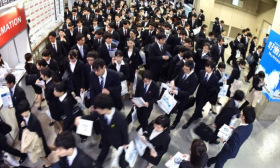 日本应届大学毕业生就业率达98% 创历史新高