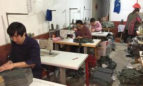 毛坦厂陪读家长:有人带着重病丈夫 有人放下生意