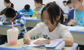 上个初中还要面试，家长看完这些题直接气晕，网友说：太可恨