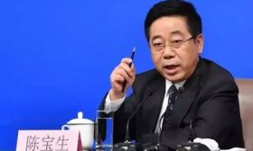 教育部部长：中国“玩命的中学 快乐的大学”现象应扭转 