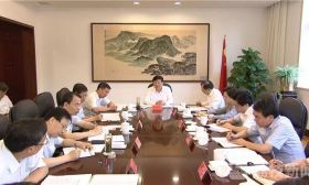 把这项关系千家万户的事办好，江苏省委专题研究教育工作