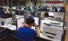 录取现场传真 3：录取现场的夜晚