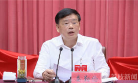 省委书记娄勤俭：要满怀真情办好教育改革等三件民生实事
