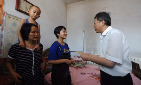 因“感谢贫穷”一文，省委书记批示！考入北大寒门女孩的学费有着落了！