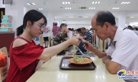 南京95后女研究生经历11次手术 身“藏”56根钢钉