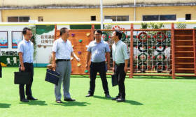南康区隆木乡中心小学迎接教育局开学督导检查