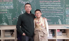 援藏教师钱维胜的坚守：边吸氧边备课，留了一年又一年