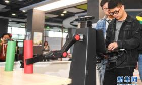 大学生创新成果亮相校园