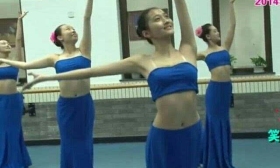 关晓彤高中时期采访曝光好学生气质满满，自我定位居然是女汉子？