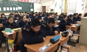 南京中小学用这些方式将史实告诉00后