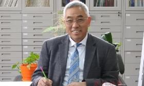 南京大学发力引进学术大咖：院士沈树忠、艺术史泰斗傅申受聘该校