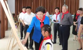 2018，韩立明书记与教育