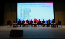 “校长国培计划”第二期中小学名校长领航班走进扬州