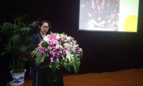 一中有对“佛系家长” 带孩子翘掉模考出国游
