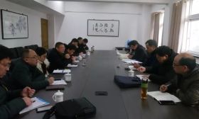 扬州市教育局为扬大附中东部分校高三教学鼓劲把脉