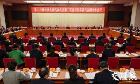 江苏人大代表热议“两会”政府工作报告：彰显了关注教育民生的温暖情怀 