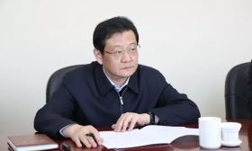 镇江市副市长许文调研教育改革发展情况 