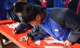 扬州市第一中学：为爱夹菜 我用公筷