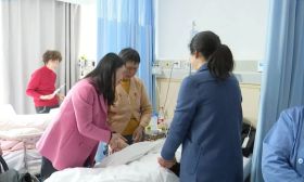 南通教师一个电话挽救一家人 