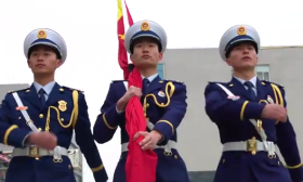 南师大音乐学院的这群姑娘小伙儿，用歌声致敬最美逆行者！