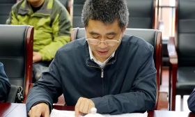 泰州市教育局调研凤凰初中教育教学工作