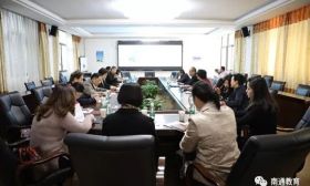 南通市人大代表视察小海中学特色办学